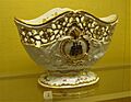 J.F.Eberlein Flaschenstaender aus dem Schwanenservice 1741-1
