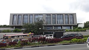 Korean Embassy (C5 Road, Taguig)(2018-08-26)