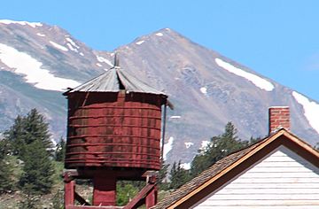 Mount Buckskin viewed from Fairplay, July 2016.jpg