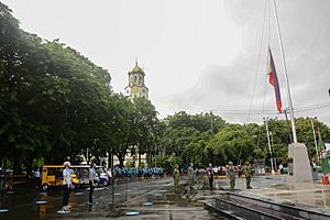 Philippine flag half-mast Manila Mayor Alfredo Lim death