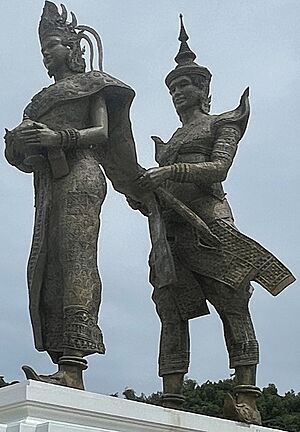 Statue of Kaundinya I and Queen Soma