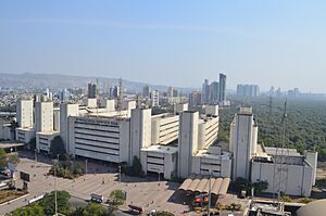 Vashi railway station aerial view, 2016
