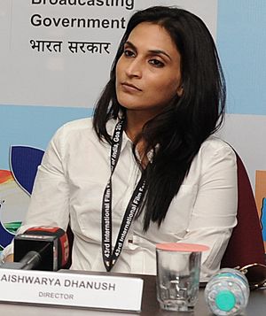 Aishwarya Dhanush at a 43rd IFFI press conference.jpg