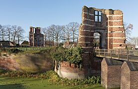 Batenburg, restanten van kasteel Batenburg RM8725 foto10 2015-12-09 12.08