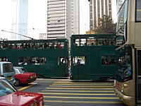 HKtram-crossing