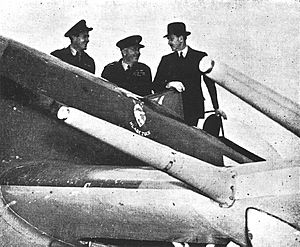 Huggins visits No. 266 (Rhodesia) Squadron, May 1944 b