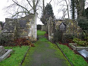 Knaptoft-Ruined Church - geograph.org.uk - 2773351