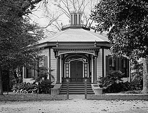 May's Folly, 527 First Avenue (Columbus, Georgia)