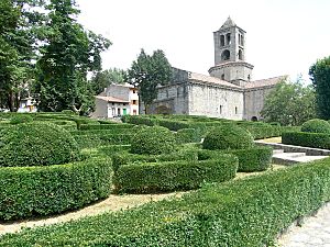 Monestir de Sant Pere de Camprodon i jardí