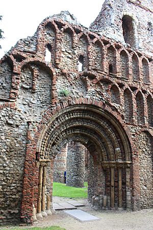 Ruins of Priory, Colchester 03