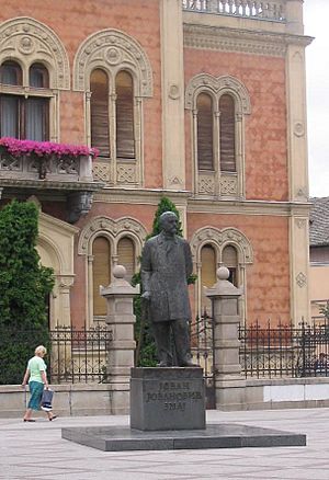 Statue of JJ Zmaj in Novi Sad