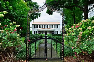 The Bray Place 3 • Bashford Manor Lane in Louisville, Kentucky