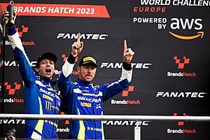 Valentino Rossi et Maxime Martin à Brands Hatch en 2023