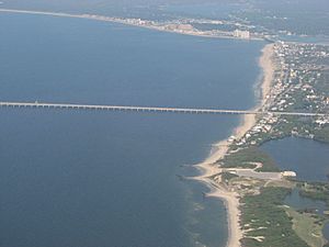 AerialviewoftheentrancetotheChesapeakeBayBridgeTunnel