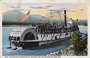 Excursion steamer, Bailey Gatzert, on the Columbia River