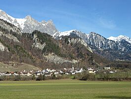 Fläsch Dorf.JPG