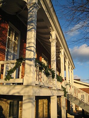 Glidden House6