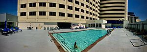 Harrahs Reno pool