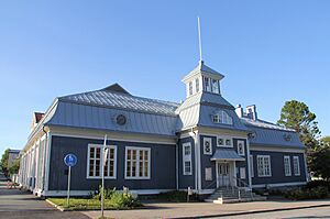 Iisalmen nuorisotalo - aiempi Suojeluskuntatalo (1923) - Kirkkopuistonkatu 25 - Iisalmi - 2