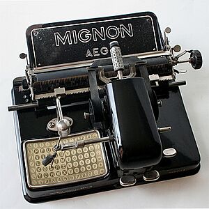 1960年代 Kiddie's Typewriter Vintage Kids Typewriter from 1979