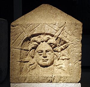 Naiskos with relief of Sol (Lyon, Mus Gal-Rom 2001.0.326) 01