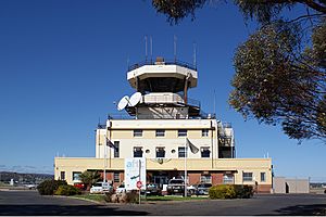 Parafield Airport tower Vabre-1.jpg