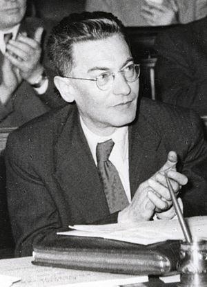 Révai József 1950.jpg
