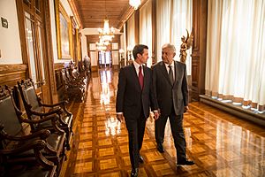 Reunión Peña Nieto-López Obrador en Palacio Nacional 2