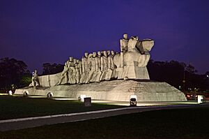 Sao Paulo - Monumento às Bandeiras - foto Carlos Alkmin nr 07-13 4282b