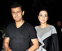 Sonu Nigam & Madhurima Nigam at Rakesh Roshan’s birthday bash