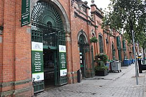 St Georges Market, Belfast, July 2010 (02)