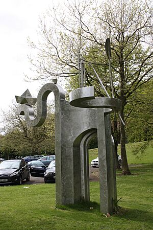 Stranmillis sculpture, Belfast, May 2010 (02)