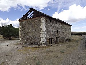 The abandoned mine office in Sulphurdale