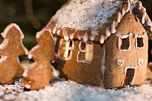 Sweet Gingerbread House (25238623728)