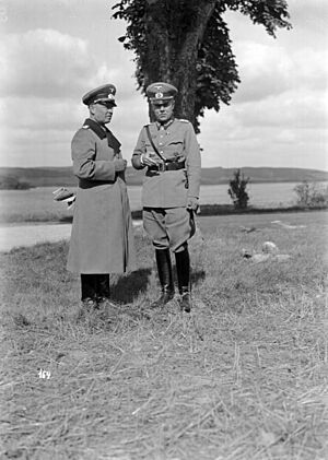 Bundesarchiv Bild 136-B3516, Wehrmachtmanöver, Werner v. Fritsch, Ludwig Beck
