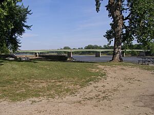 Des Moines River P6070938