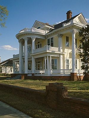 Joseph Banks House, 104 Dantzler Street, Saint Matthews (Calhoun County, South Carolina)