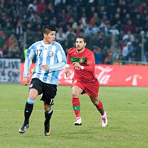 Marcos Rojo (L), Ricardo Quaresma (R) – Portugal vs. Argentina, 9th February 2011