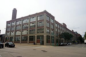 Milwaukee September 2023 092 (Milwaukee Terminal Building--Milwaukee Institute of Art & Design)