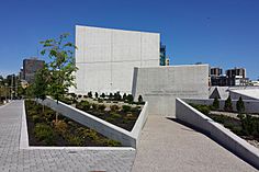 Ntl Holocaust Monument 1.jpg