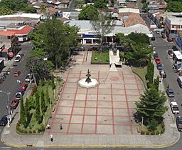 Plaza Cívica José Simeón Cañas de Zacatecoluca