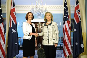Secretary Clinton Shakes Hands With Australian Prime Minister Gillard (5510083265)