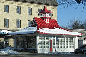 The-pagoda-cedarburg