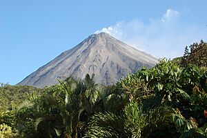 Arenal Volcano - Costa Rica - by Ardyiii