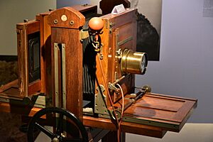 Ausstellung 'Der Zeit voraus - Drei Frauen auf eigenen Wegen' - Stadtmuseum Rapperswil - Aterlierkamera Engel-Feitknecht um 1890 PA Foto Gross 2015-09-05 16-34-45