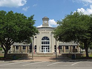 The Baldwin County Courthouse in Bay Minette