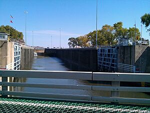 Brandon Road Lock and Dam Historic District 2012-09-29 11-40-19