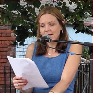 Catrin Dafydd Bardd y Goron Awst 2018 cropped 4