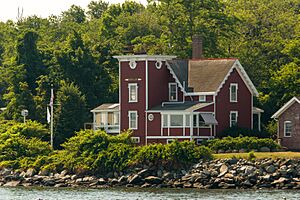 Conanicut Point Light in 2007