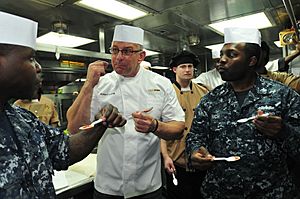Flickr - Official U.S. Navy Imagery - Chef Robert Irvine talks with Navy cooks.